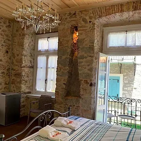 1830 Chateau Hotel Nauplia